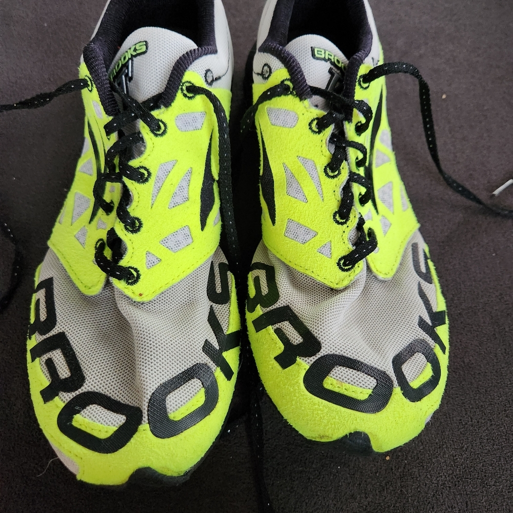 Brooks T7 Racer Women's running sneaker